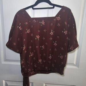 Women's Lily White Burgundy Flower Print Blouse Size Large